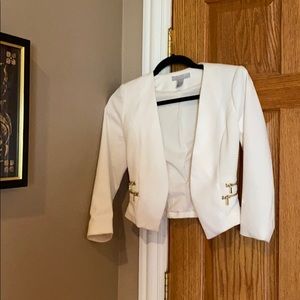 White crop blazer